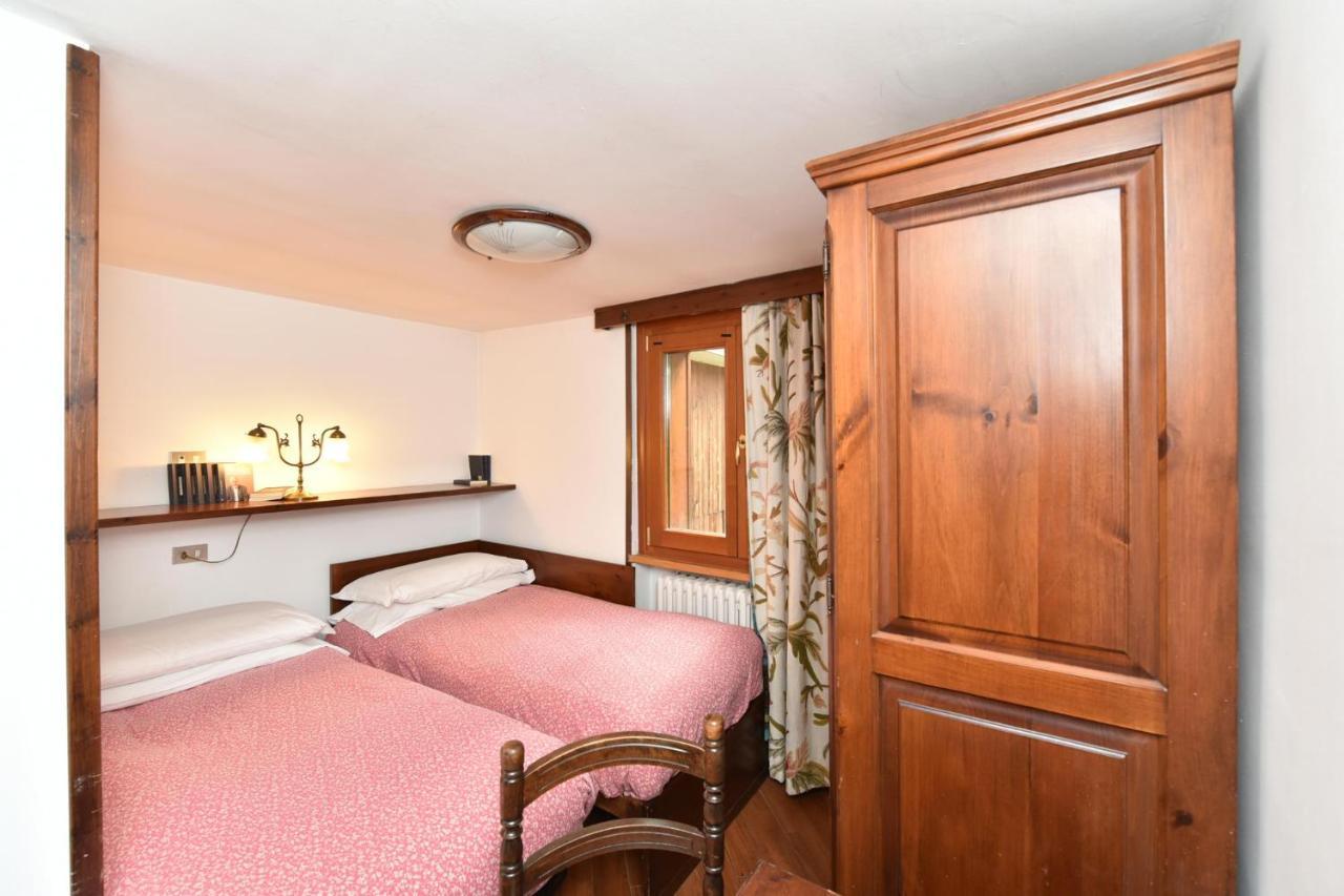 Residence Castelli Бройл-Червиня Екстериор снимка